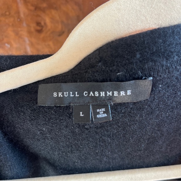 Skull Cashmere Black Cardigan - Picture 5 of 6